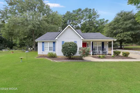 Exterior - 788 Hillcrest Dr, Jackson, GA 30233 photo 2 of 9
