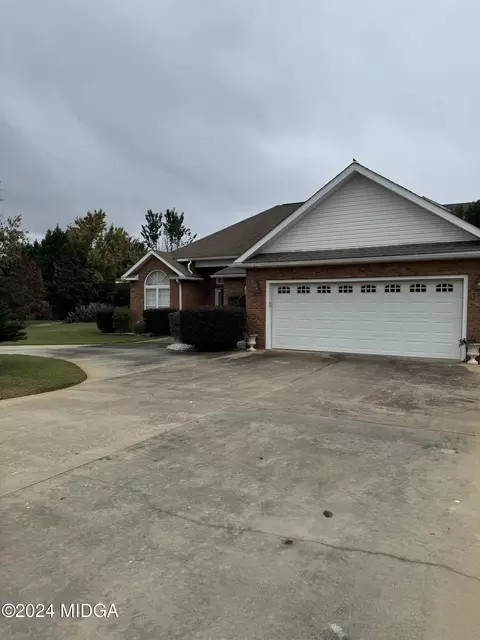 202 Barberry Ct, Warner Robins, GA 31093