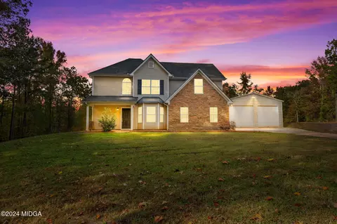 3028 Dames Ferry Rd, Forsyth, GA 31029