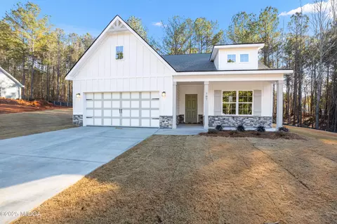 707 Jasmine Dr, Macon, GA 31211