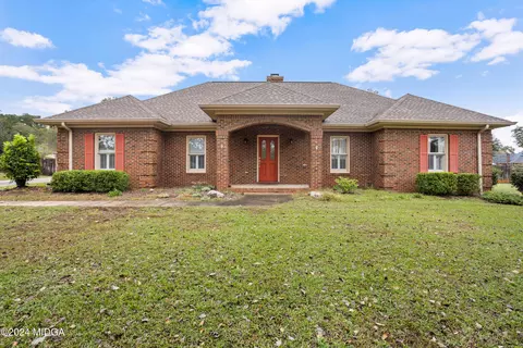 204 William D Evans Ct, Kathleen, GA 31047