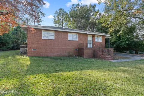 1590 Canterbury Rd, Macon, GA 31206