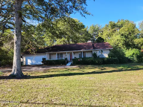 2291 Heath Rd, Macon, GA 31206