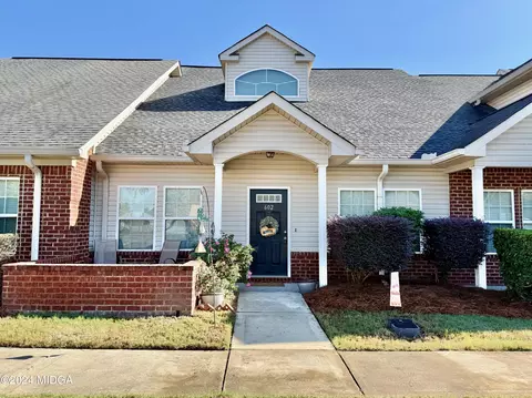 602 Station Square Dr, Byron, GA 31008