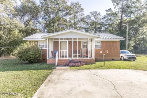 40 Forest Hill Cir, Hawkinsville, GA 31036