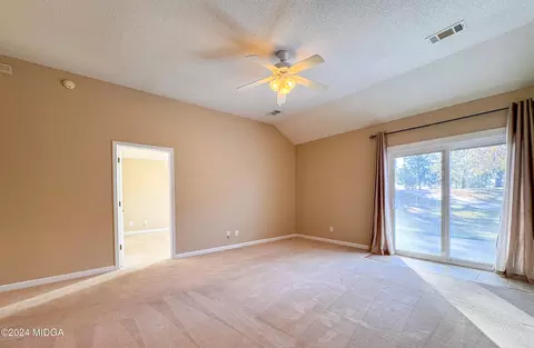227 Pebble Beach Dr, Perry, GA 31069 photo 4