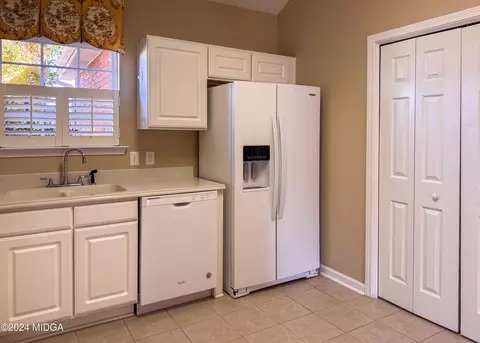 227 Pebble Beach Dr, Perry, GA 31069 photo 7