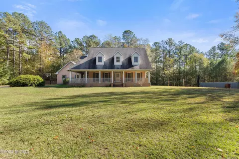 180 Deer Pond Trl, Gray, GA 31032