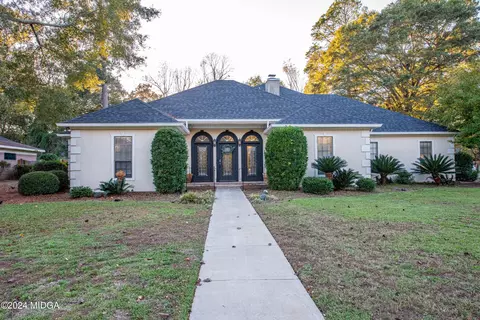 104 Sandtrap Way, Warner Robins, GA 31088