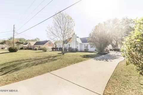 189 Stonefield Cir, Macon, GA 31216