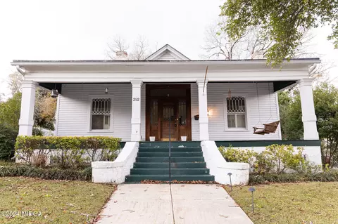 292 Hines Ter, Macon, GA 31204