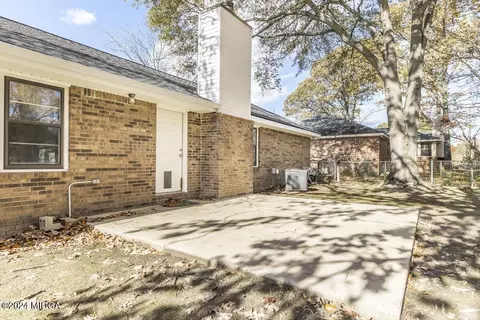 Exterior - 102 Foxfire Dr, Warner Robins, GA 31093 photo 4 of 9