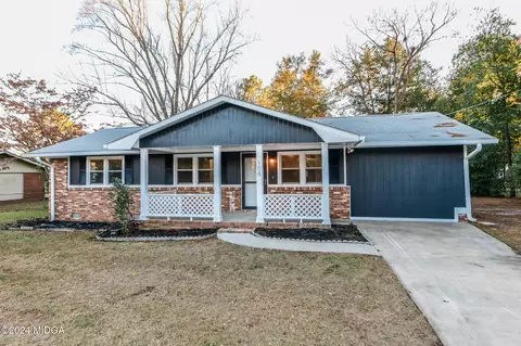 108 Weaver Rd, Warner Robins, GA 31093