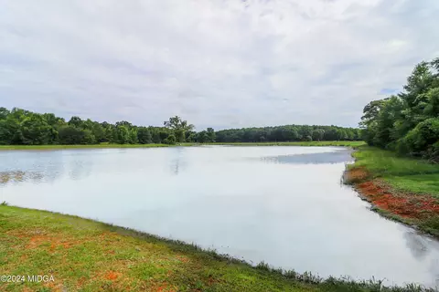 127 Canter Drive Dr, Perry, GA 31069 photo 4