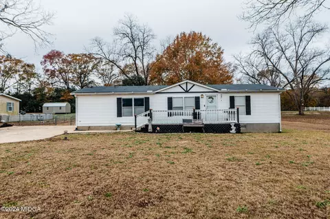 145 Linstead Dr, Macon, GA 31216