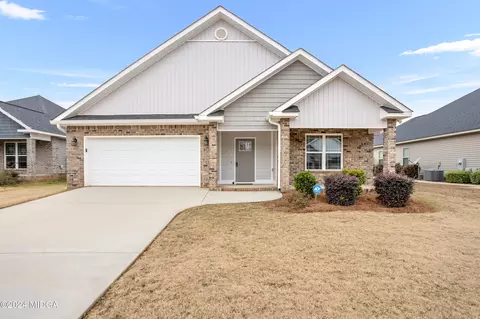 150 Hawks Ridge Trce, Byron, GA 31008