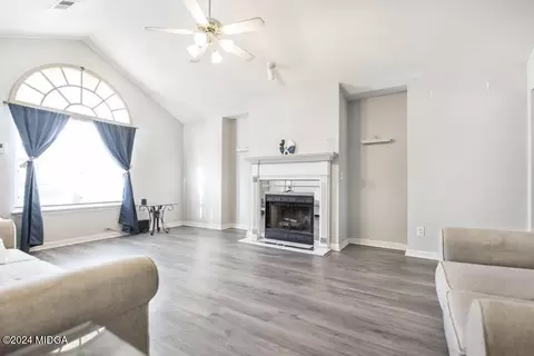 Living - 100 Hackamore Ln, Warner Robins, GA 31088 photo 1 of 1