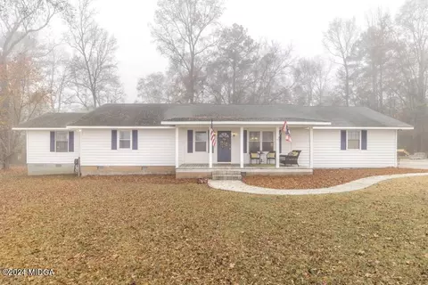 6241 Rogers Rd, Lizella, GA 31052