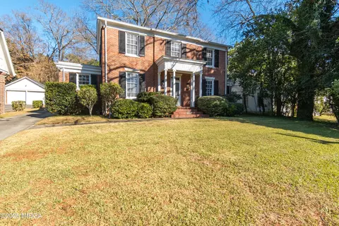 861 Nottingham Dr, Macon, GA 31211