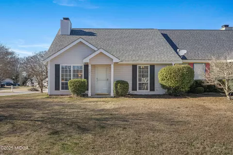 101 Monet Dr, Warner Robins, GA 31088