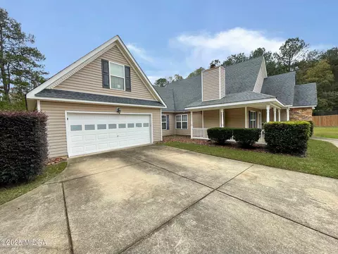 Exterior - 201 Aaron Ct, Forsyth, GA 31029 photo 2 of 2