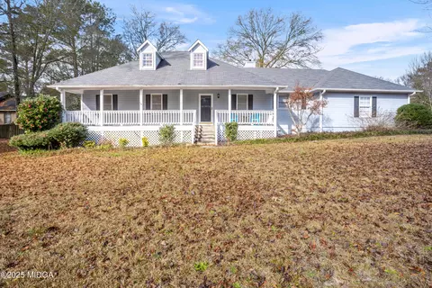 100 Yellow Pine Ct, Macon, GA 31220