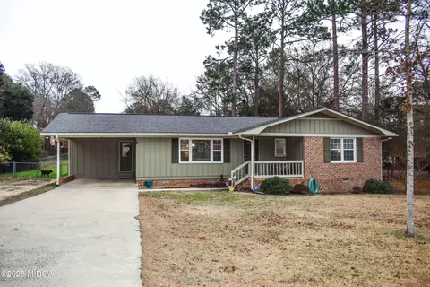 29 Daniel St, Hawkinsville, GA 31036