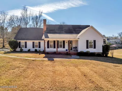 6300 Governor Macdonald Dr, Macon, GA 31216