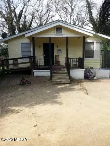 982 Smith St, Macon, GA 31217