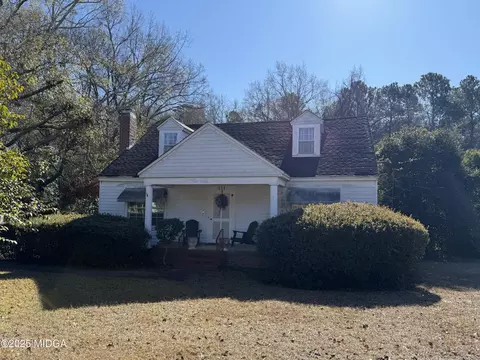 511 S Camellia Blvd, Fort Valley, GA 31030