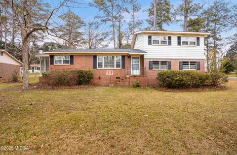 100 Michael St, Bonaire, GA 31005