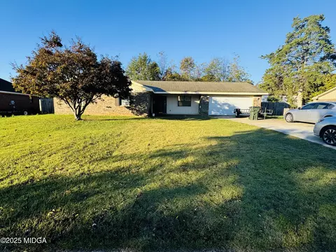 119 Greenwood Dr, Warner Robins, GA 31093