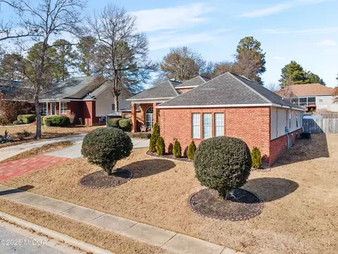 Exterior - 207 Cade Ter, Warner Robins, GA 31088 photo 2 of 16