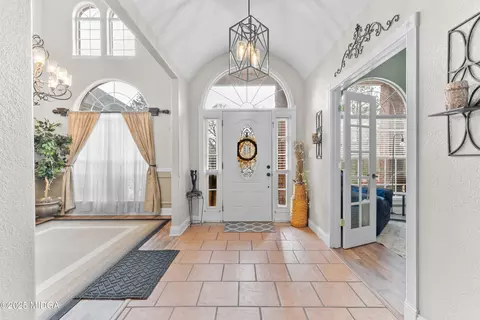 Entry Way - 207 Cade Ter, Warner Robins, GA 31088 photo 2 of 6