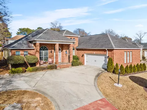207 Cade Ter, Warner Robins, GA 31088