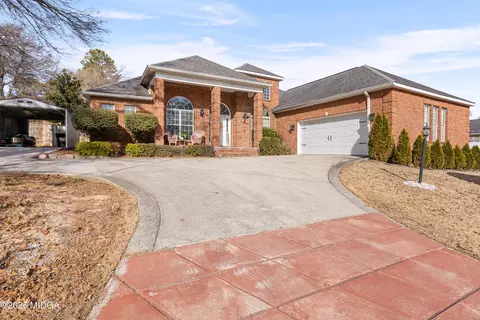 Exterior - 207 Cade Ter, Warner Robins, GA 31088 photo 3 of 16