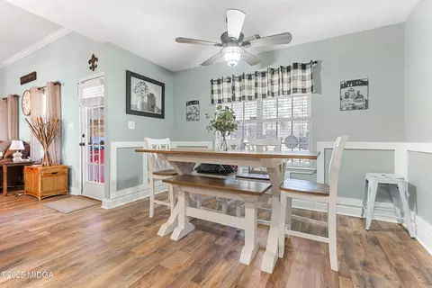 Dining - 207 Cade Ter, Warner Robins, GA 31088 photo 1 of 2