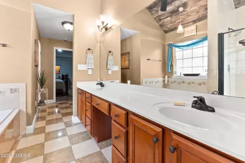 Bath - 207 Cade Ter, Warner Robins, GA 31088 photo 6 of 9