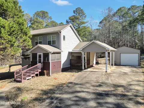 147 Towaliga Lake Dr, Jackson, GA 30233