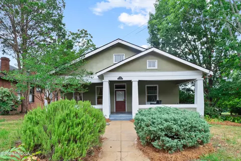 192 Stonewall Pl, Macon, GA 31204