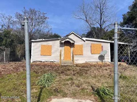 1263 Hillridge Dr, Macon, GA 31206