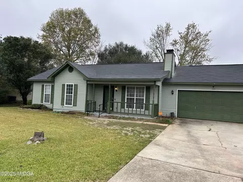1213 Candlwyck Dr, Warner Robins, GA 31088
