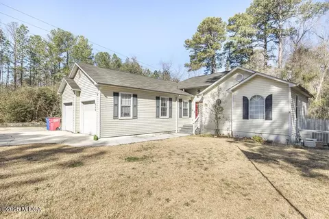 868 Tally Ho Ln, Macon, GA 31220