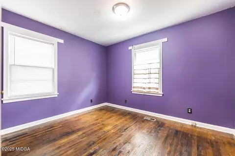 Bedroom - 110 Pine Dr, Warner Robins, GA 31088 photo 3 of 4