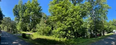 1336 Excalibur Dr, Macon, GA 31220
