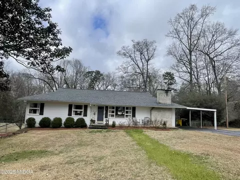 447 Sunset Ter, Forsyth, GA 31029