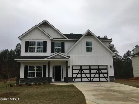 417 Dog Fennel Ln, Perry, GA 31069