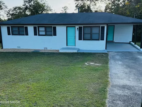 143 Meadow Dr, Macon, GA 31211
