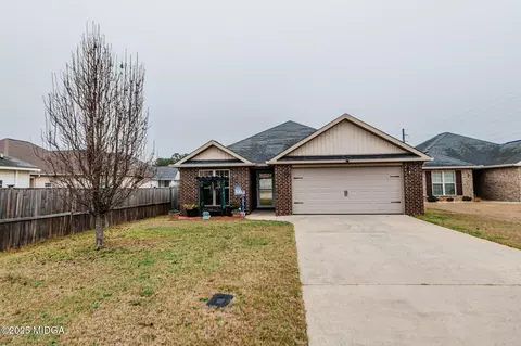 103 Crossing Pl, Warner Robins, GA 31088