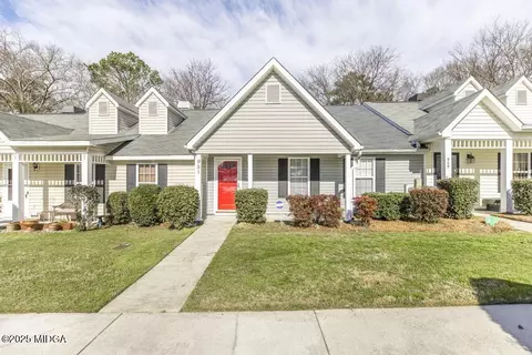 951 Stoney Brook Ct, Macon, GA 31204